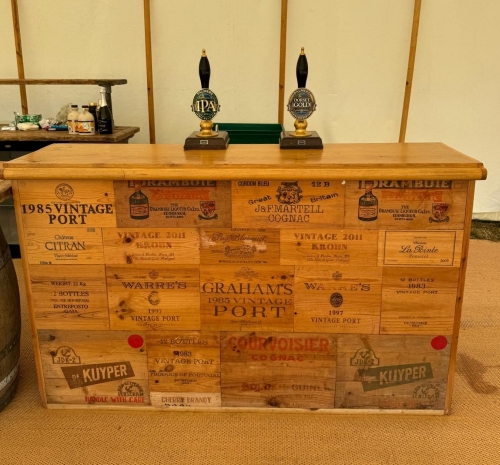 bar